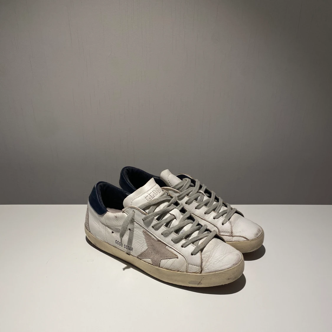Golden goose - 90