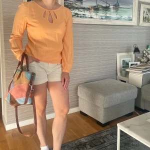 Sommar topp💕 - Jättevacker sommartopp! Köp nu!💕 billig och inga skador eller liknande. 