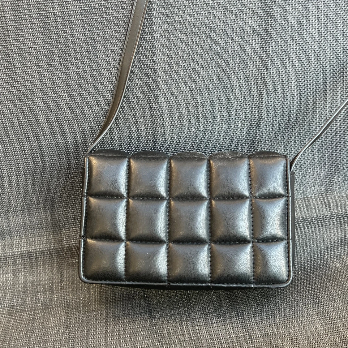 Lite svart väska från HM - 90