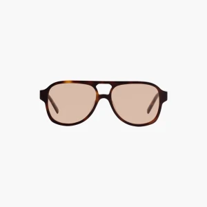 Corlin eyewear - Säljer mina solglasögon från corlin, modell gelo cinnamon. Köpt i april men har ej kommit till användning. Så dom är i nyskick✨✨❤️‍🔥. Nypris 1 300kr