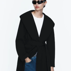 Zara kappa - Helt ny Zara kappa med luva, classyy & fint 