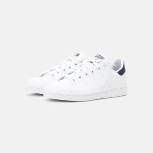 Adidas Stan Smith - Adidas Stan Smith i bra skick! Inte mycket använda.