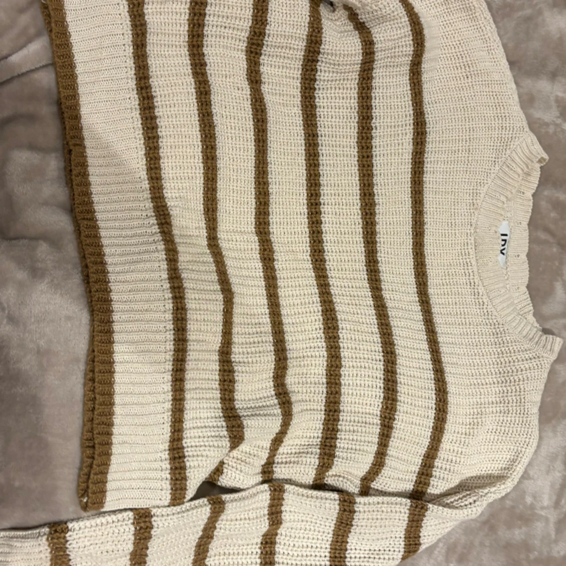 Stickad? tjocktröja från JDY