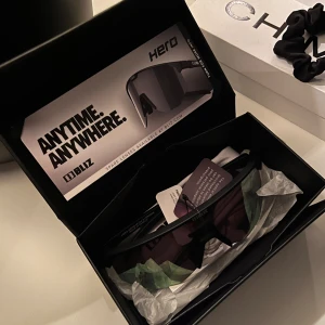 Bliz - glasögon  - Säljer dessa helt oanvända bliz glasögonen, då jag inte har någon användning för dem. 