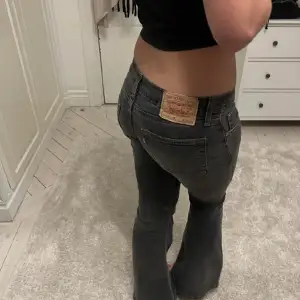 As snygga Vinted Levis jeans, inge defekter men används inte❤️❤️