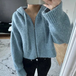 Stickad kofta Zara - Helt ny, slutsåld