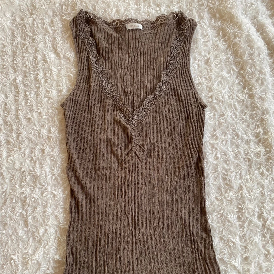 Brunt spets linne - 91