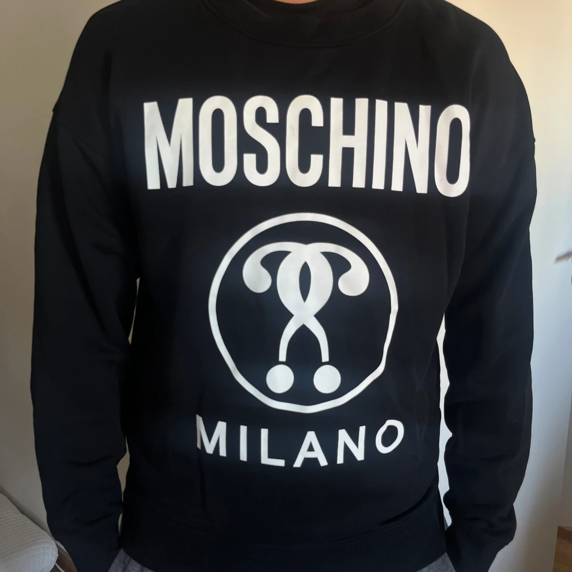 Moschino tröja  - 90