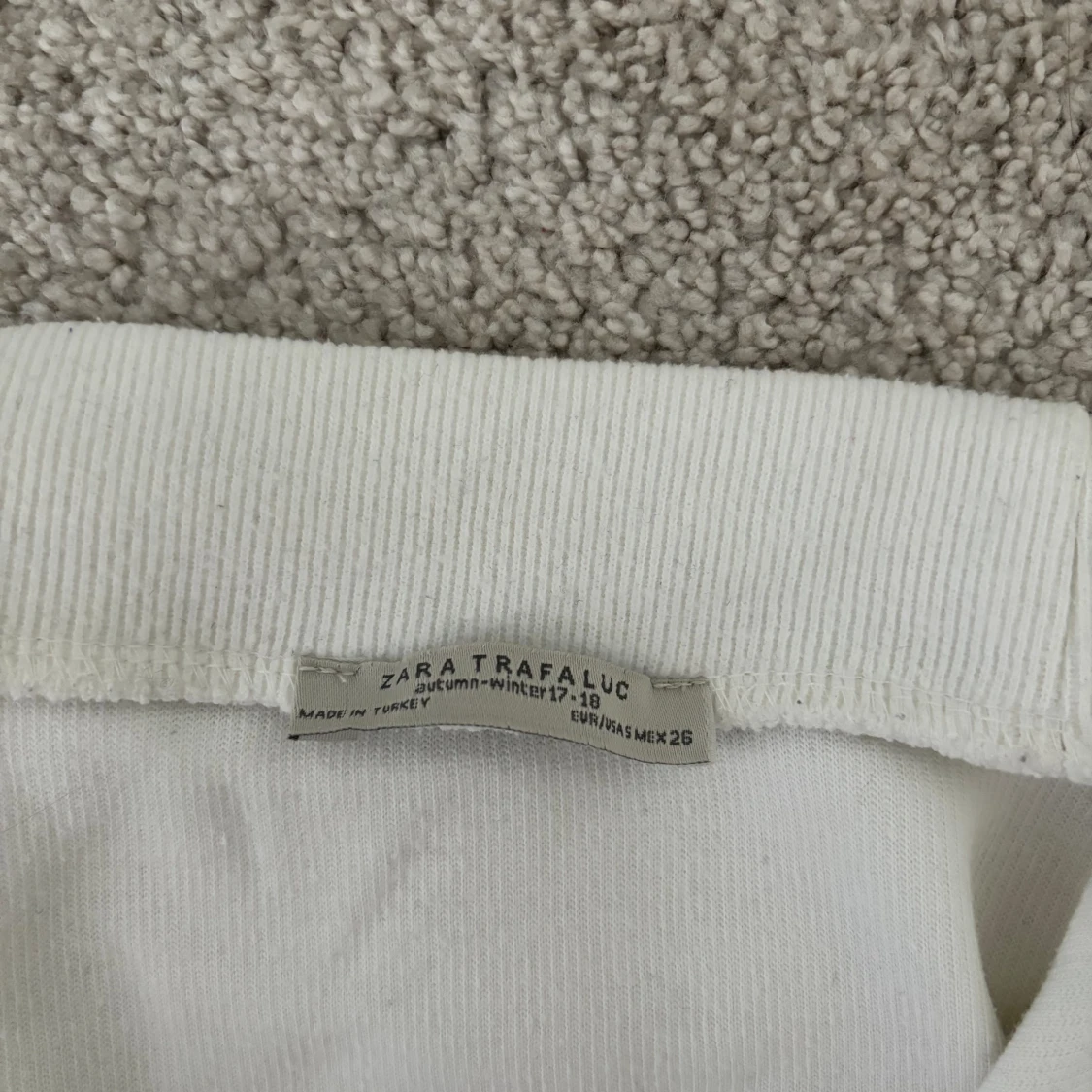 Benvit topp från Zara - 91