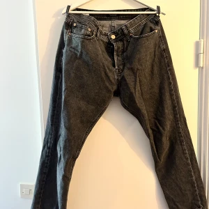 Jack and Jones jeans - Loose fit modell Chris, storlek 31/30
