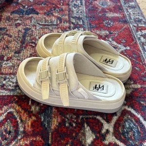 Eytys Capri Canvas - Använda fåtal gånger, äääälskar men använder inte dem inte så mycket som de förtjänar 