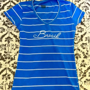 snygg t-shirt  - jätte snygg t-shirt 💕