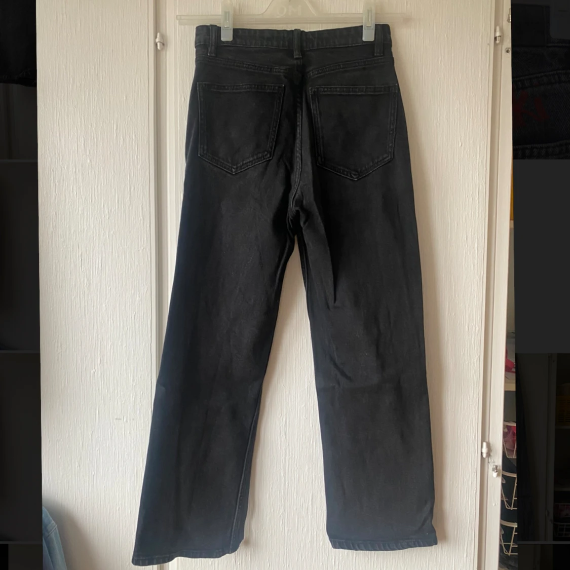 Svarta jeans med flare - 90