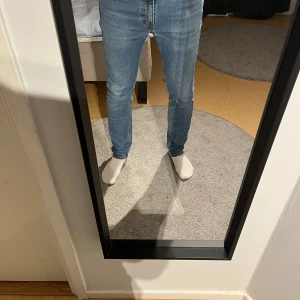 Jeans - Skick 8/10, frågor i dm, 511