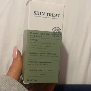 serum  - säljer detta serum från skin treat, original pris är 250 och jag säljer för 180. 