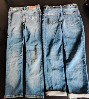 Calvin Klein jeans pojke  - Calvin Klein jeans pojke strl 152 Nya med tagg 250 kr st eller båda för 400 kr