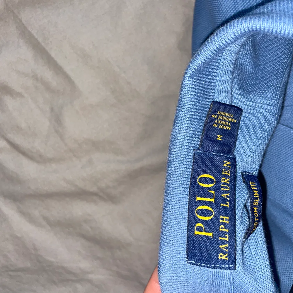 Oanvänd Polo Ralph Lauren Piké. Cond 10/10. Retailpris 1000kr. Skjortor.