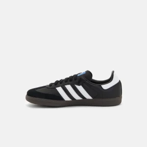 Adidas samba og - säljer adidas samba og skor för 500kr strl 37. pris kan diskuteras vid snabb affär  oanvända  skriv för egna bilder 💞(dom har vit sula!)