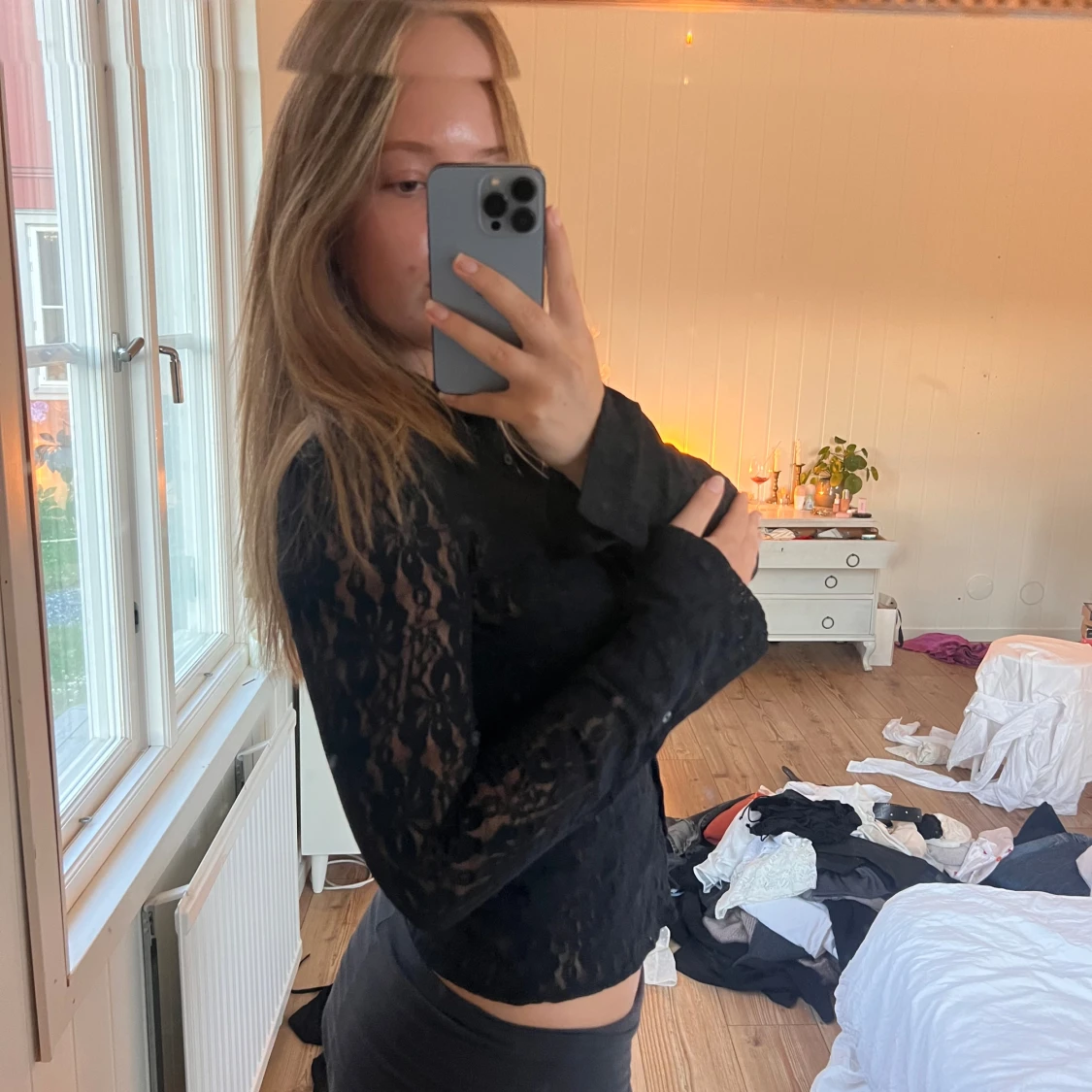 Svart spetsskjorta - 90