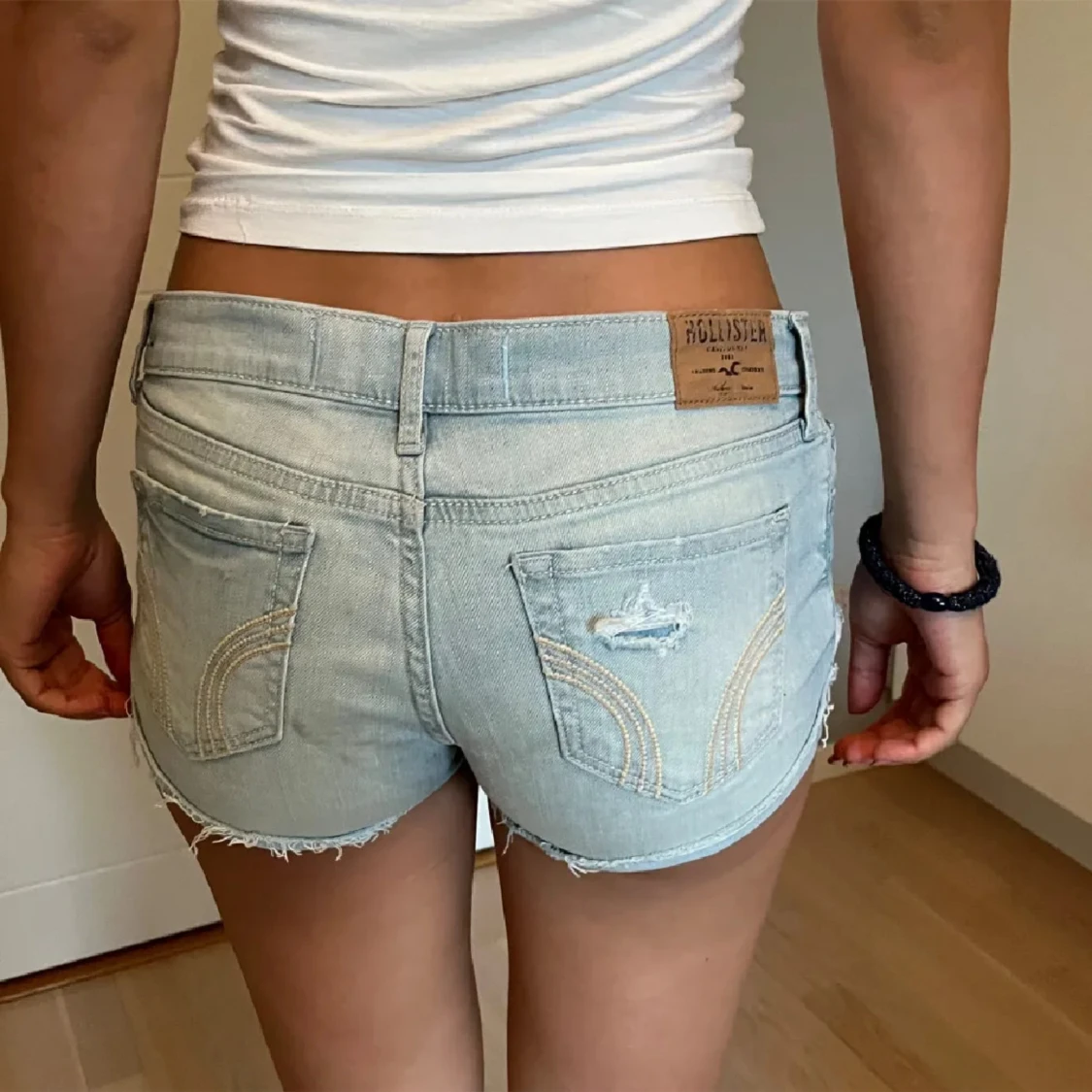 Hollister shorts  - 90