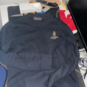 Morris crewneck - Nyttskick, storlek M, inte utsliten eller några märken/ fläckar hur som helst. Dom för kvitto