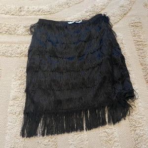 Nakd kjol  - Använd en gång, toppen skick. 