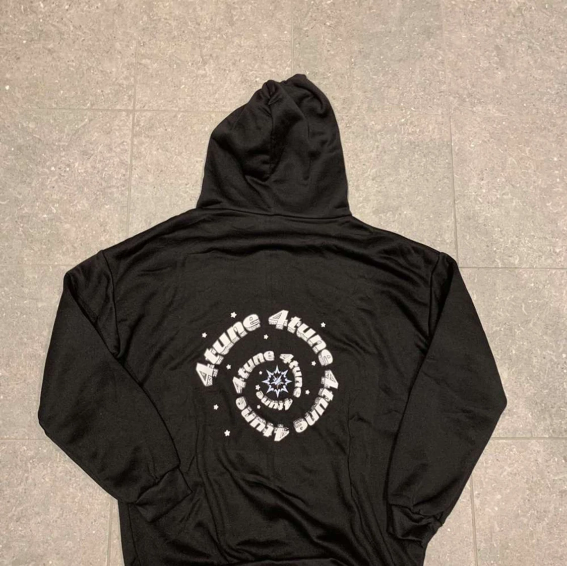 4tune hoddie - 90