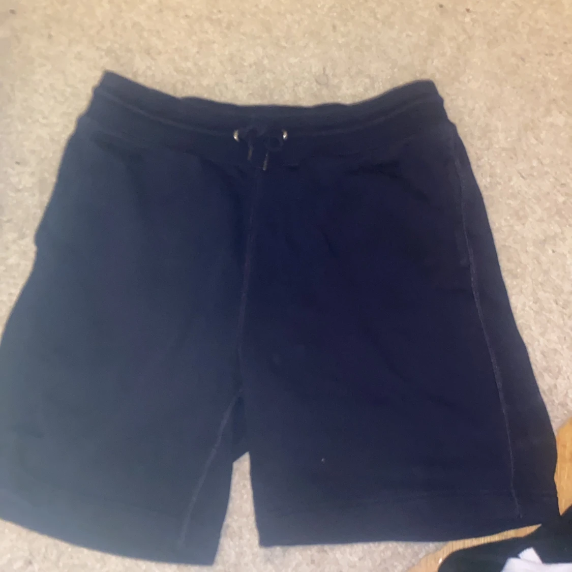 Svarta shorts