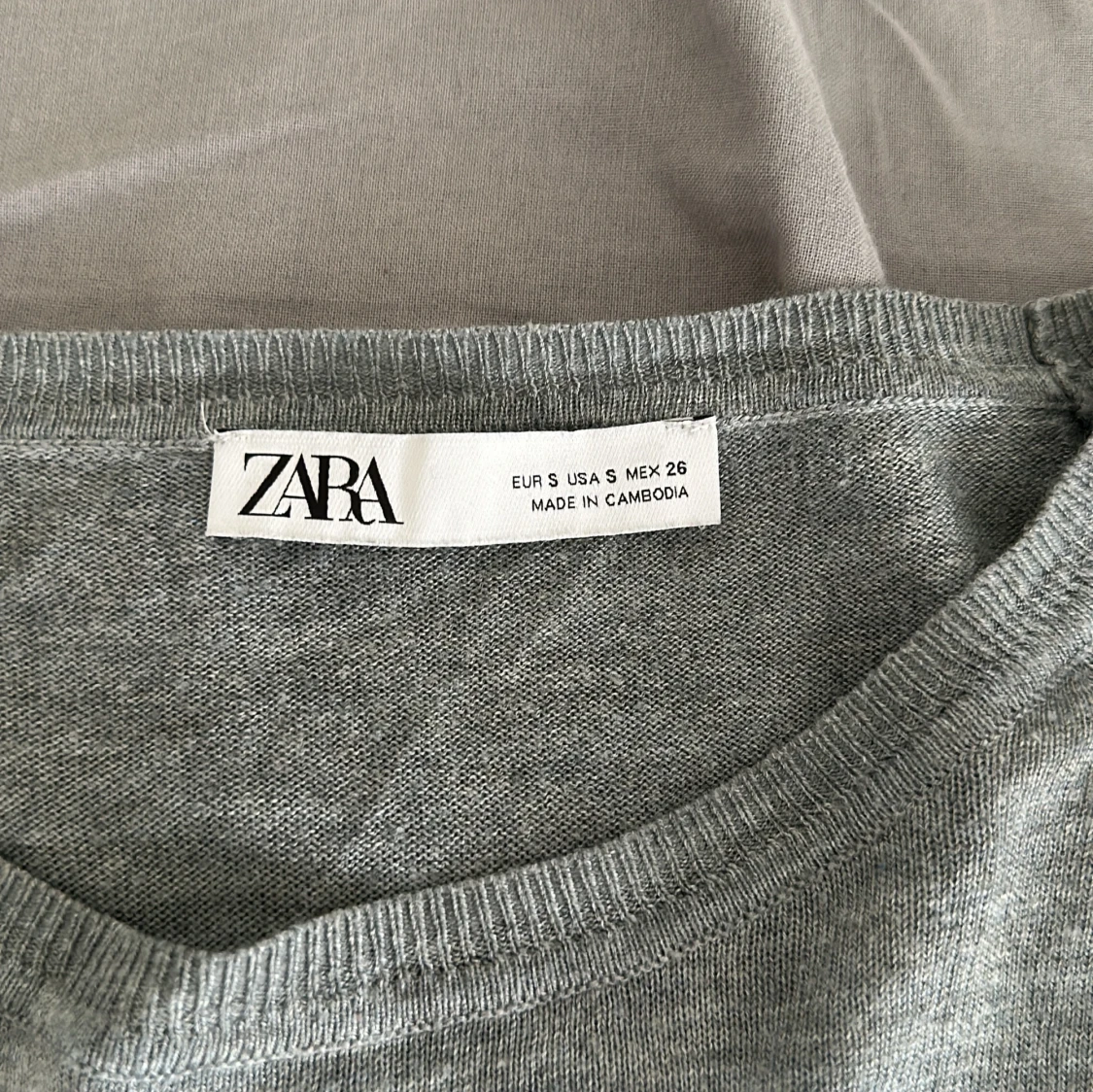 Zara tröja - 90
