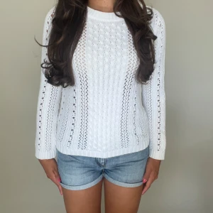 Stickad tröja - Stickad tröja ifrån gant