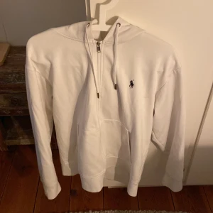 Ralph lauren zip up - Fin vit rl zip up knappt använd 