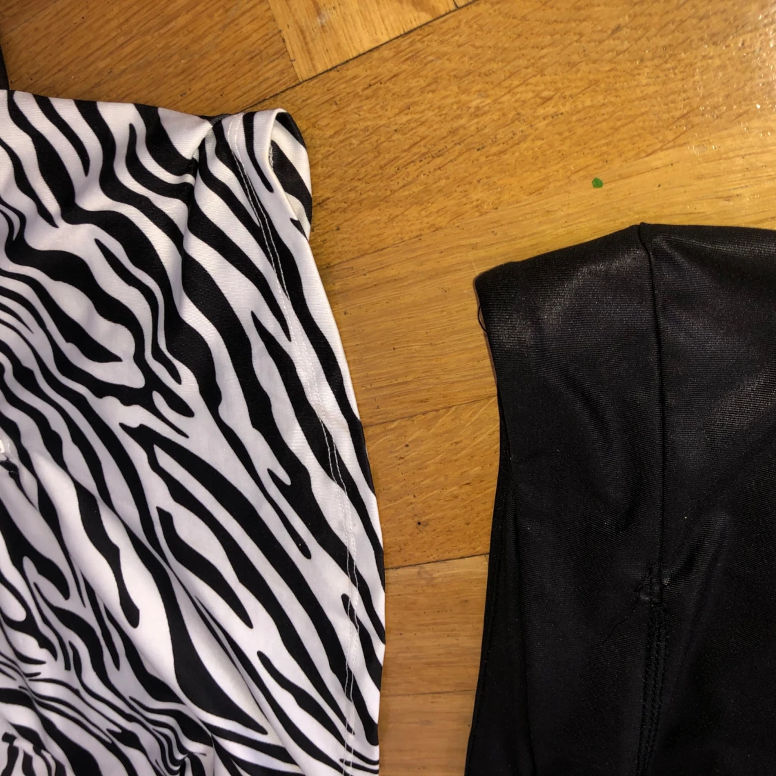 Set med kjol och tröja strl M - 90