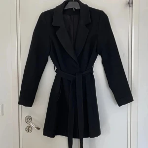 Svart kappa - Fint skick! St:S