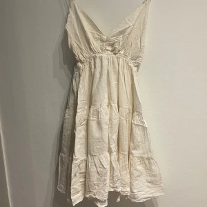 Klänning - Använd en gång 🤍