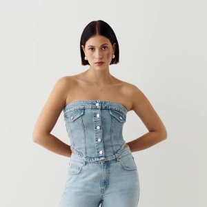 Jeans-korsett topp - Säljer min jeans-korsett topp från Gina eftersom jag inte använder den längre