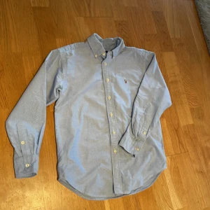 Ralph lauren skjorta junior - Använd mycket lite och är i bra skick 