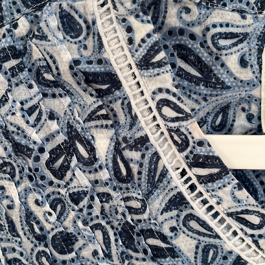 Fin topp i blått och vitt från Bondelid - 90