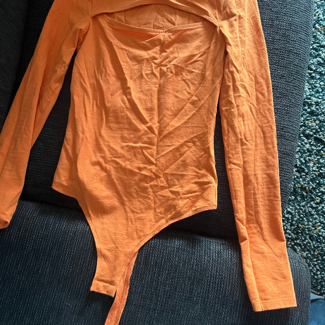 Body med öppen byst