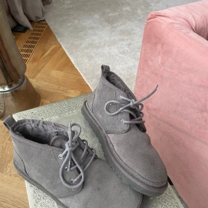 Uggs⛄️ - Jätte fina uggs för män. Använda en vinter🤍