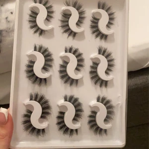 Fransar - 20kr/par. Går o köpa fler i pack🌸