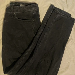 Jack&Jones Loose fit Jeans - ❗️❗️Alla jeans i min profil säljes för endast 79kr om inte domhär är din stil kolla gjärna i min profil och skriv till mig om du har nå frågor❗️❗️