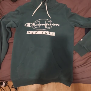 Champion hoodie - Storlek S