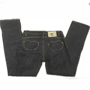 ”Apple bottoms” jeans!  - Jätte Bra skick! Innerbenslängd 96 cm och midjemått 35 cm 