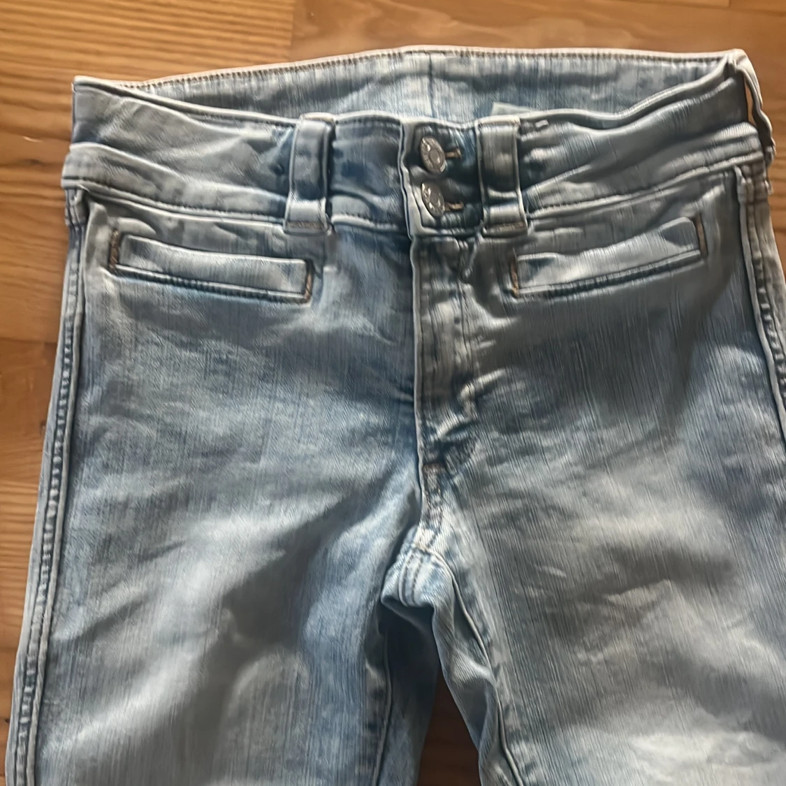ljusblå lågmidjade jeans - 90