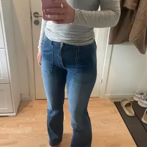 Sköna jeans med snygga fickor 🥳