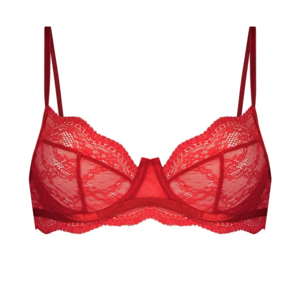 Röd spets bh från hunkemöller, använd men bra skick, storlek 75C, nypris 469kr säljer för 150kr + frakt eller prisförslag💋💋. Övrigt.