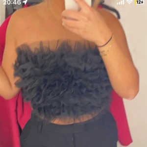 Svart topp - Köpt på ginatricot