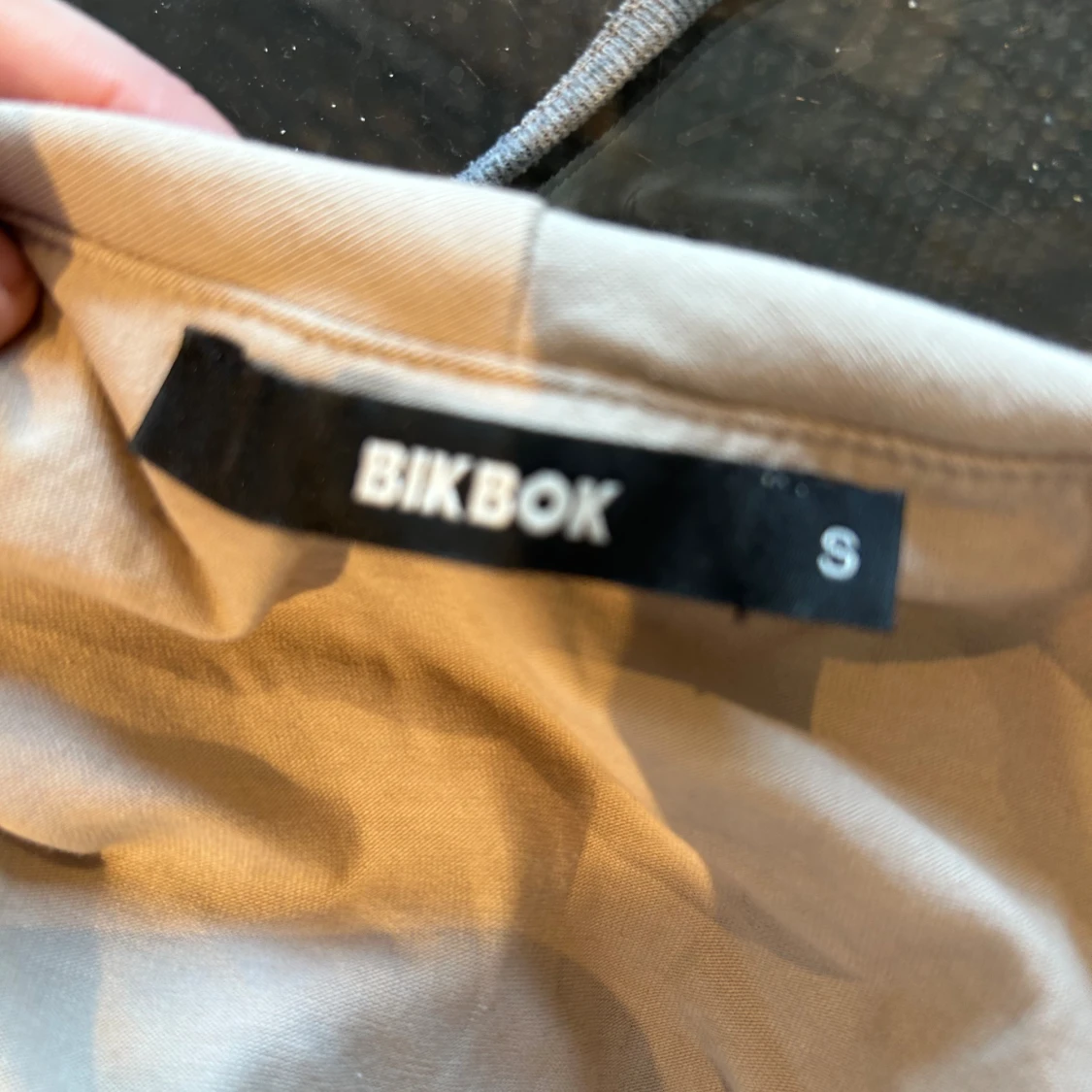 Jättefin mörk begie tröja!  - 92