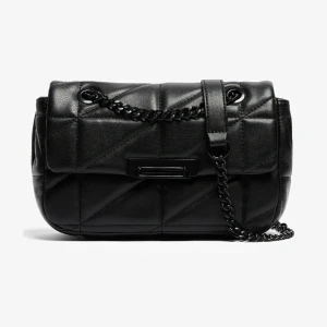 Axelremsväska  - Superfin väska som jag säljer eftersom en inte kommer till användning. Hör av er om ni har några frågor😊