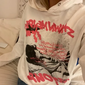 Shawn Mendes hoodie - Supermysig Shawn Mendes hoodie från H&M💕 storlek M